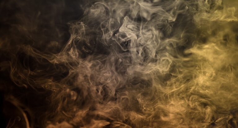 smoke-2592482_1280